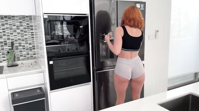 Good Morning With Sweetie Fox - POV