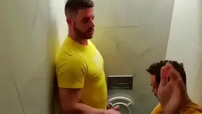 Bearded Bros Swap Sloppy Blowjobs in Bold Public Hookup – Hot Gay Action 18+