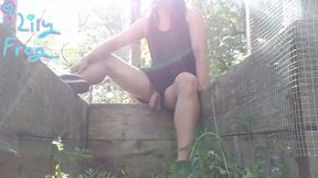 Tgirl caught cumming in the garden outdoor masturbation