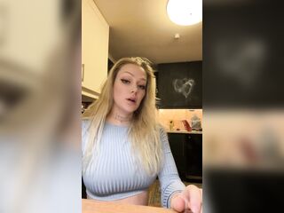 CAN'T STOP SMOKIN'! Blond Norwegian angel smokin' two packs a day - @OgYennefer