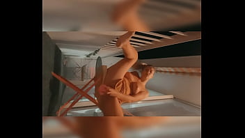 Ma vid&eacute_o exhib sur un balcon Tu veux pas rater &ccedil_a