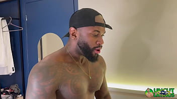 LEVANDO PICA DO PRETO DOTADO