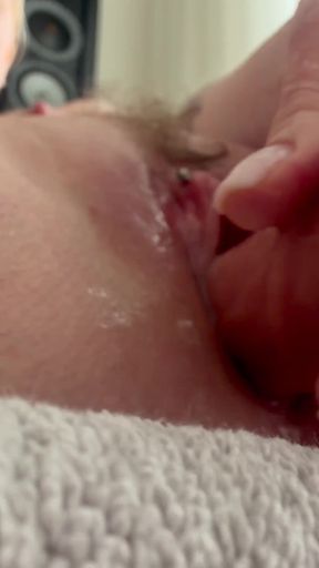 Blonde Big Tits MILF Close Up Wet Pussy Fucked  by Fuck Machine Multiple Squirts   Clip 1