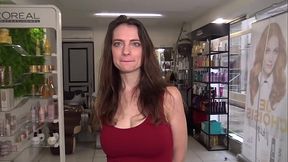 Su ses envies sexuelles, le d&eacute_fi permanent de Cassy !