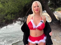 Ava White - Ava Wishes You A Merry Christmas