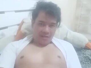 thai slut jerking