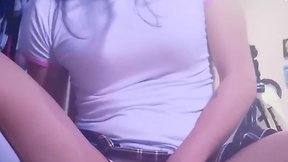 Pretty femboy anal squirting