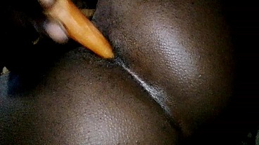 CARROT FETISH GAY TEST ! I'M ALLERGIC.