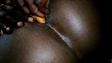 CARROT FETISH GAY TEST ! I'M ALLERGIC.