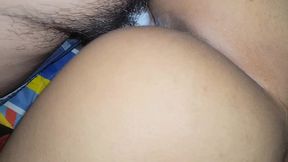 se corre dentro de ella dos veces y bate esa crema dentro. primer plano de una follada cremosa