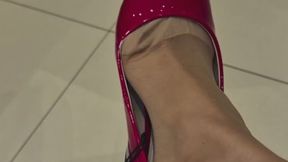 Goddess Exposes Her Feet in Public Shoe Shop – Bunion Worship Tease