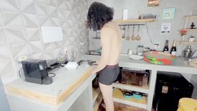 PUNISHING THE IDIOT SLAVE WITH DOUBLE FARTS MAKING HIM SWALLOW ONE BY ONE - BY SCARLET WHITE AND THAY FLORES - CLIP 1 IN FULL HD