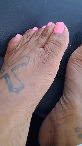 Sunday Feet Worship with Chubby Kisha