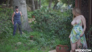 Busty Jessie Rogers Hooks Up With Big Dick Guy