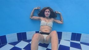 SUCKING TOES UNDERWATER.