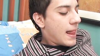 Latino twinks are taking turns nailing their assholes deep