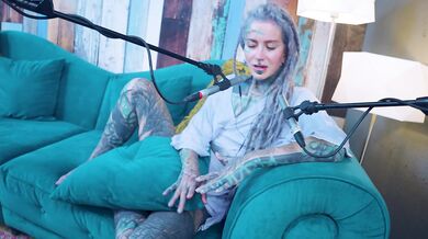 Anuskatzz tattoo model ASMR H - Happiness Podcast talking