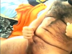 Hairy daddy bear jerks off