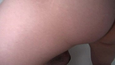 jonathan LONDON fucked barebakc by theo BERRY