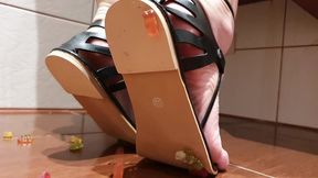 Unaware Giantess in Gladiaror Sandals Applying Make Up WMV