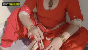 Punjabi Bhabhi painted her nail on roof