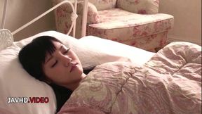 Japanese Rei Mizuna Gives Hot Threesome Blowjob Before Class