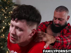 FamilyPornSite.com - Alex's thick load decorates my face in a creamy delight