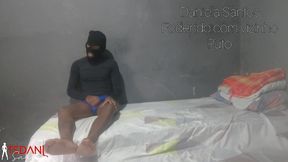 daniela santos recebe a visita do seu vizinho boydotado97 e ele acaba querendo e metendo muito nela bem gostosinho.