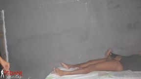 daniela santos recebe a visita do seu vizinho boydotado97 e ele acaba querendo e metendo muito nela bem gostosinho.