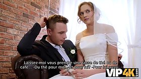 Un couple marié décide de vendre la chatte de sa mariée à bon prix