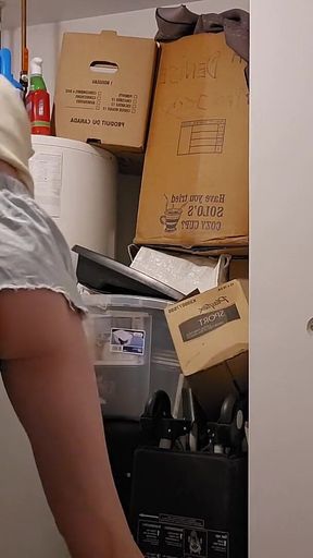 Sexyfilomena's Doing Her Laundry and Suddenly Feels Dirty and Slutty Part 1