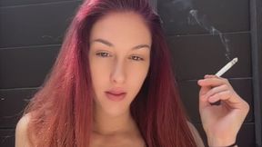 Artemisia Love smoking session for you