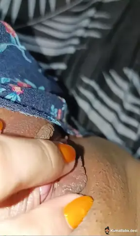 Desi finger