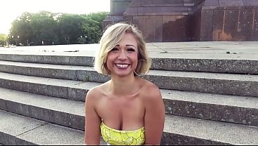 Public (Risky): Sex At Berlin'_s Most Famous Landmark (almost caught)