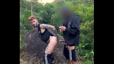 FOUND A BIG DICK ON GRINDR TO BREED ME IN THE TRAILS