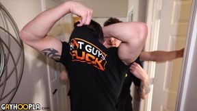 Mason Skyy Goes Bareback With Hot New Neighbor Kane Hardy