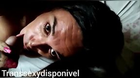 Travesty dotada levando pica de garot&atilde_o chupeteiro do centro de sampa