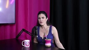 J&aacute_ arregou quando encontrou um homem de pau grande e grosso, e quando marcou com uma pessoa na internet... - Amanda Smell (SHEER/RED)