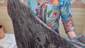 Deshi Bathroom Video - Bangladeshi Girl Shower in Bathroom