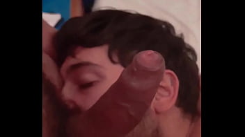 Passivo safado mamando gostoso