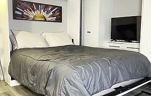 Casting curvy: thick ass latina stripper decides to do porn audition