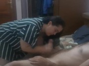 Me la follo con el vestido puesto y termino llenandole el coño de leche,como disfruta