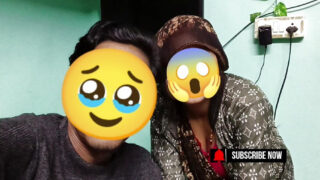 Házi készítésű film, amelyben amatőr feleséglány nyeli a faszt anális szex után