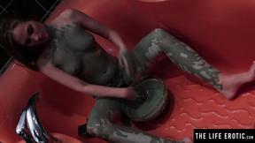 ”Wet & dirty cutie fingers her muff to orgasm in the bathtub”