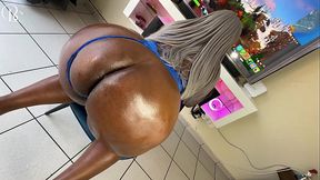 Big Ass Black Girl Gets Anal Fucked While Playing Fortnite