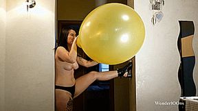 Two B2P in the doorway - 4K