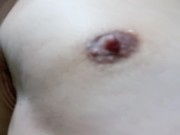 乳首がすごく敏感でツンツンに勃起しちゃいました...　指やローターでチクニーしている姿を見て下さい