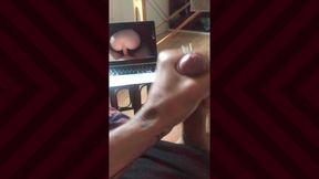 je me branle sur un porno russe pendant 10min en povtu peux tenir tout ce ...