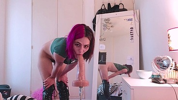 Fuck machine shakes my insides
