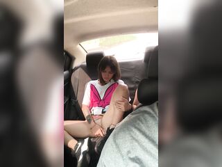 My friends masturbate in front of me passionately.